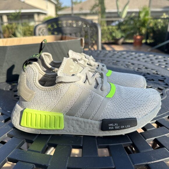 Adidas NMD_R1 Signal Green Men\'s Athletic Shoes EH0044 Size 5 main image 7